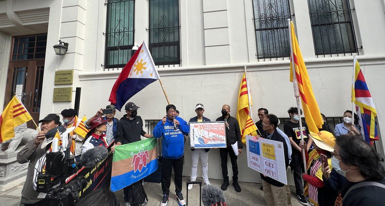 Protesters who gathered on the campus of the University of California-Berkeley on Oct. 1, 2022 chanted  "Free Tibet!", "Free Hong Kong!" and "Free the Uyghurs!" Credit: RFA