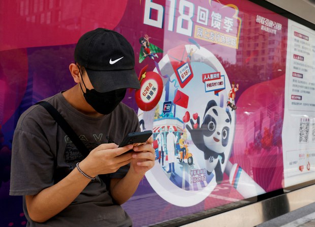 China steps up social media censorship, 'upgrades' Great Firewall ahead of congress