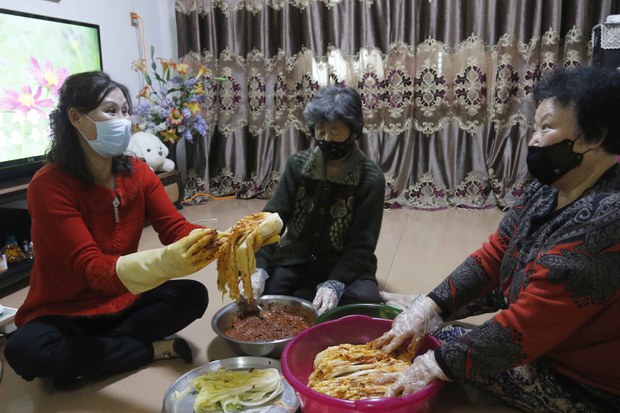 No kimchi? Poor harvests, lower incomes mean North Koreans may go without staple dish