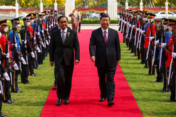 Xi steals the limelight at APEC, showcasing China’s regional clout