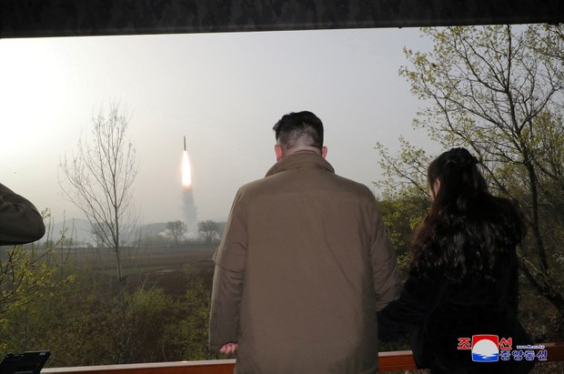 US issues sanctions over North Korean missile program