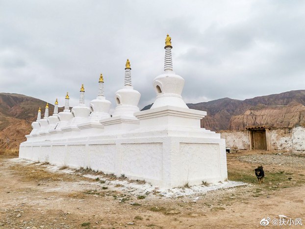 The stupas of Atsok Monastery in Dragkar county, Tsolho Tibetan Autonomous Prefecture, in western China's Qinghai province in an undated photo.  (Credit: Citizen Journalist)