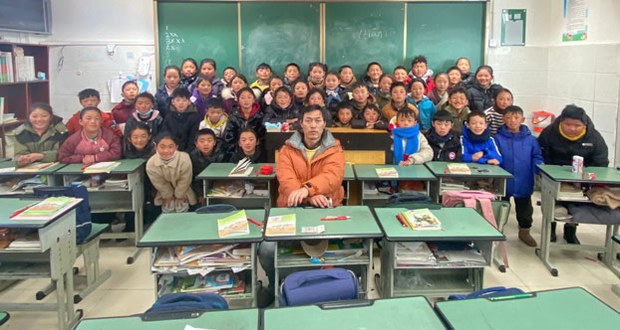 China expels teacher for pushing for students to use Tibetan language