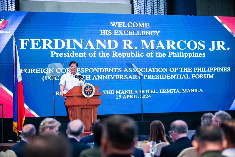 Philippine President Ferdinand Marcos Jr. addresses members of the Foreign Correspondents Association of the Philippines, in Manila, April 15, 2024. (Chantal Eco/FOCAP)